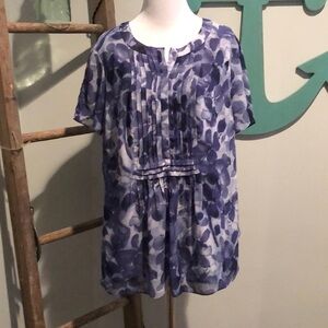 Coldwater Creek ruffle front shirt sleeve top.